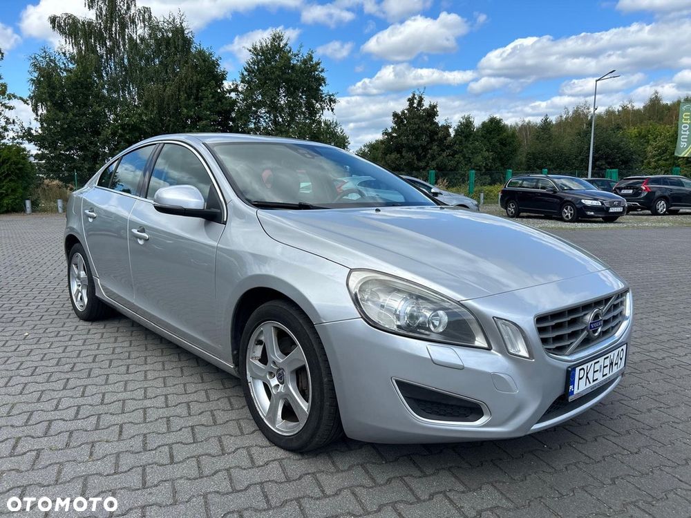 Volvo S60 D5 AWD Geartronic Summum - 3