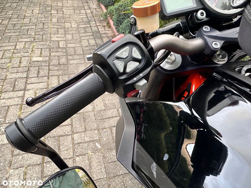 KTM Super Duke - 11
