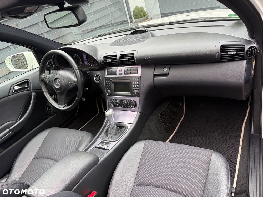 Mercedes-Benz CLC - 36
