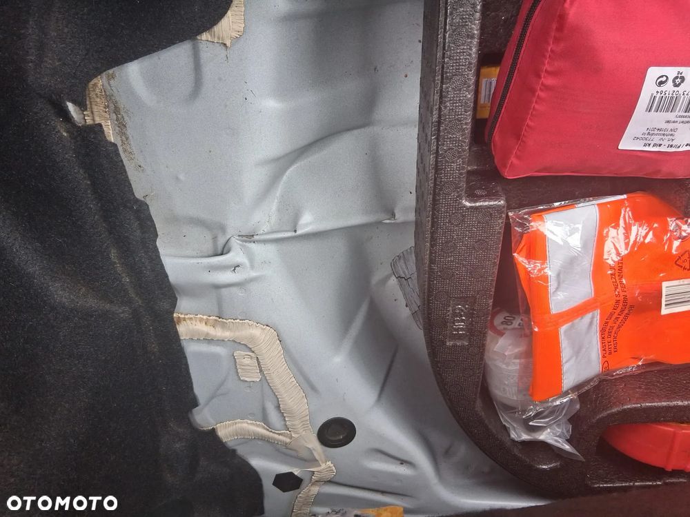 Toyota Auris 2.0 D-4D Comfort - 16