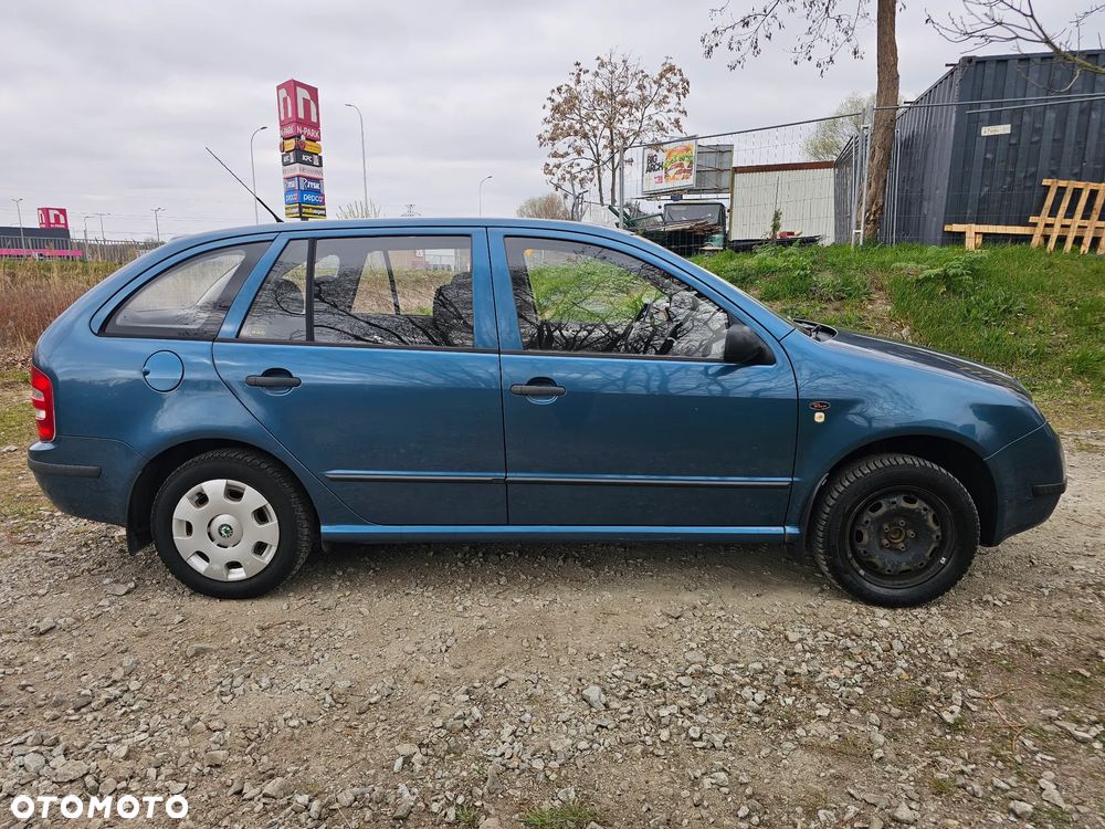Skoda Fabia 1.2 HTP Basis - 11