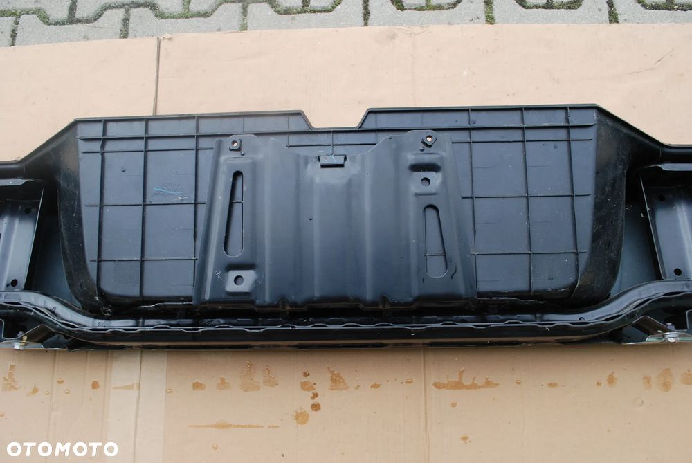 TOYOTA HILUX VIII  16 R.- Zderzak Tylny TYŁ KOMPLETNY - 11