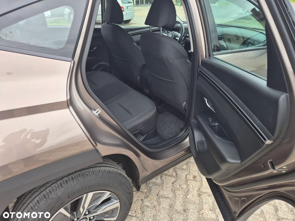 Hyundai Tucson 1.6 T-GDi HEV Modern 2WD - 22