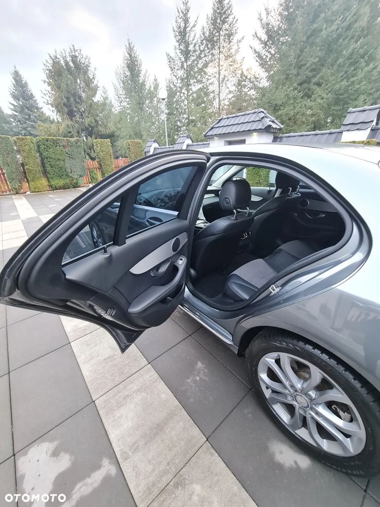 Mercedes-Benz Klasa C 180 7G-TRONIC - 12