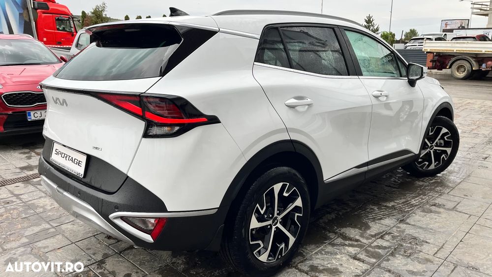 Kia Sportage 1.6 T-GDI HEV 6AT 4x2 Style - 3