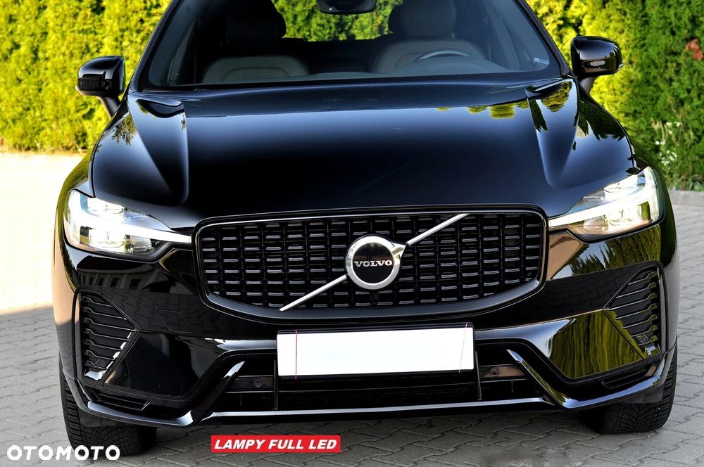 Volvo XC 60 B4 D Plus Dark - 11