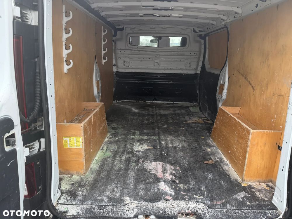 Renault Trafic - 17