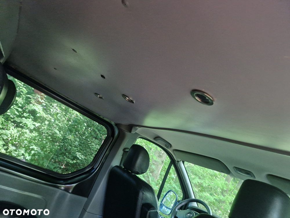 Opel Vivaro - 13