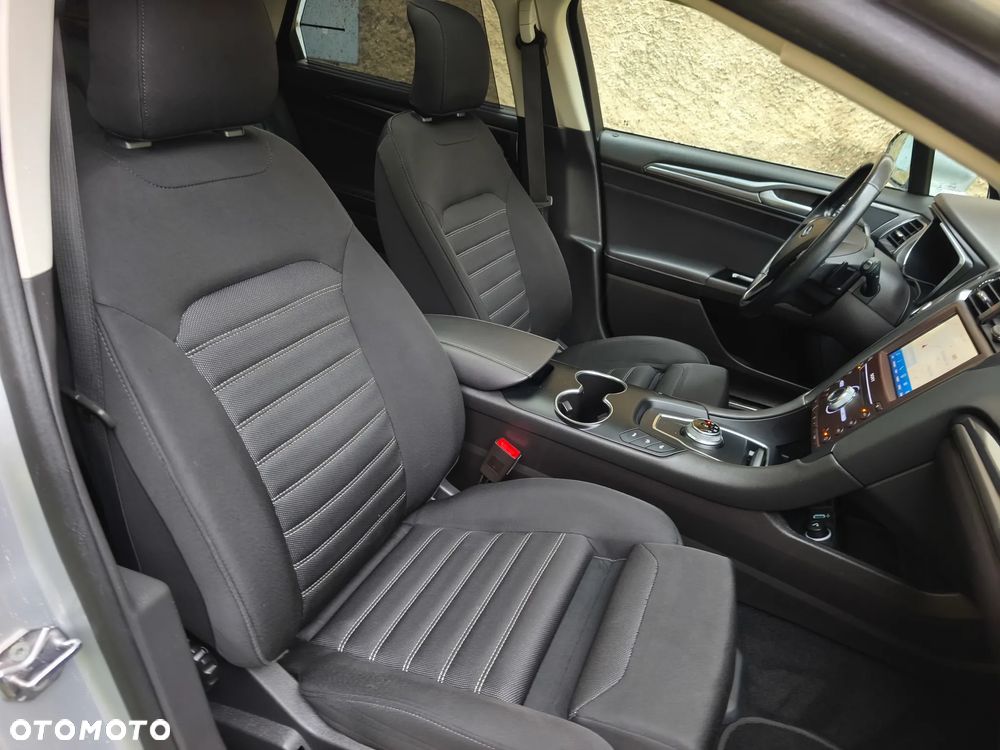 Ford Mondeo 2.0 EcoBlue Titanium - 23