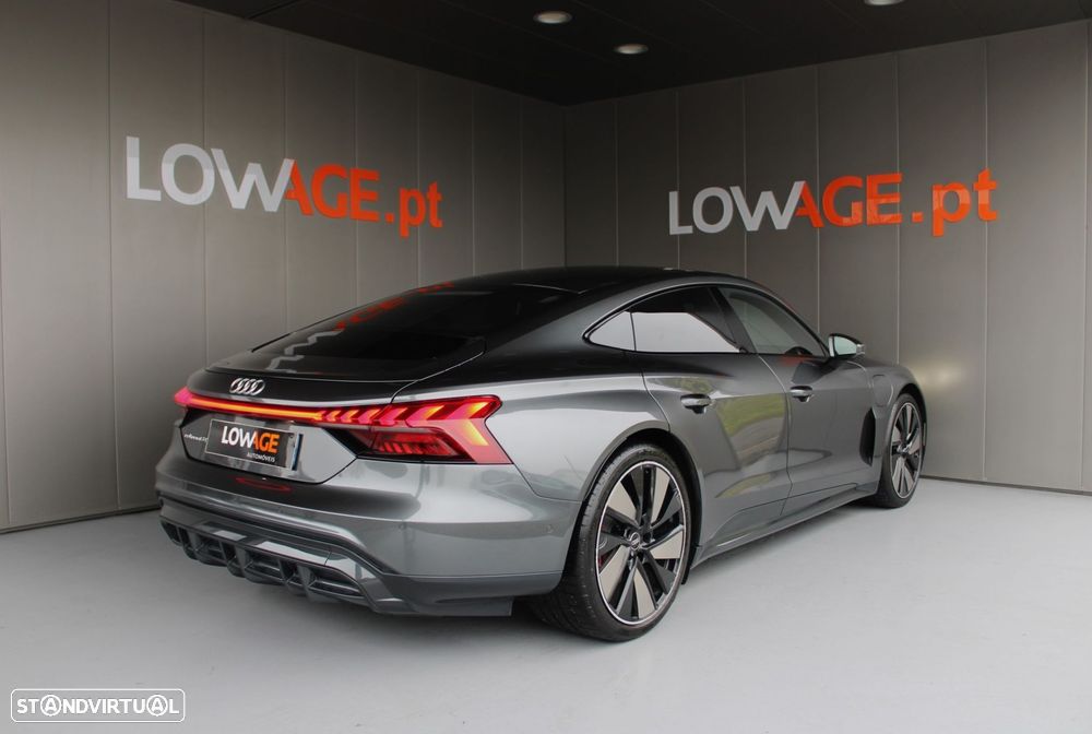 Audi e-tron GT quattro - 32