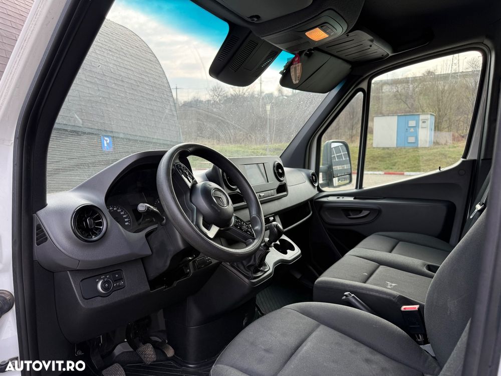 Mercedes-Benz Sprinter 516 - 10