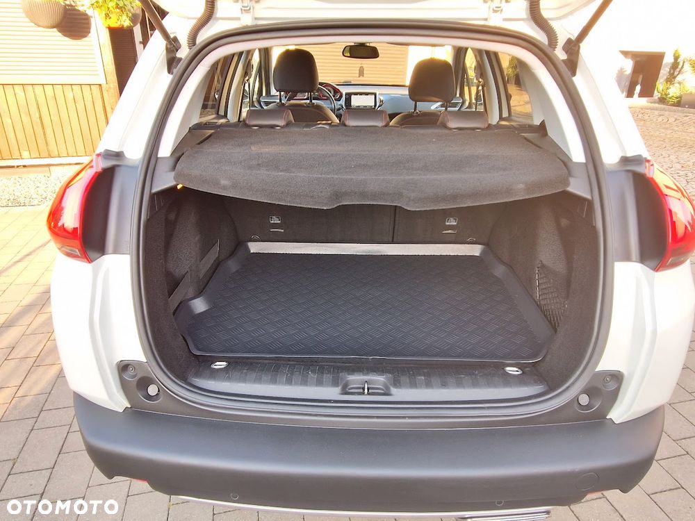 Peugeot 2008 PureTech 130 Stop&Start GT-Line Edition - 24