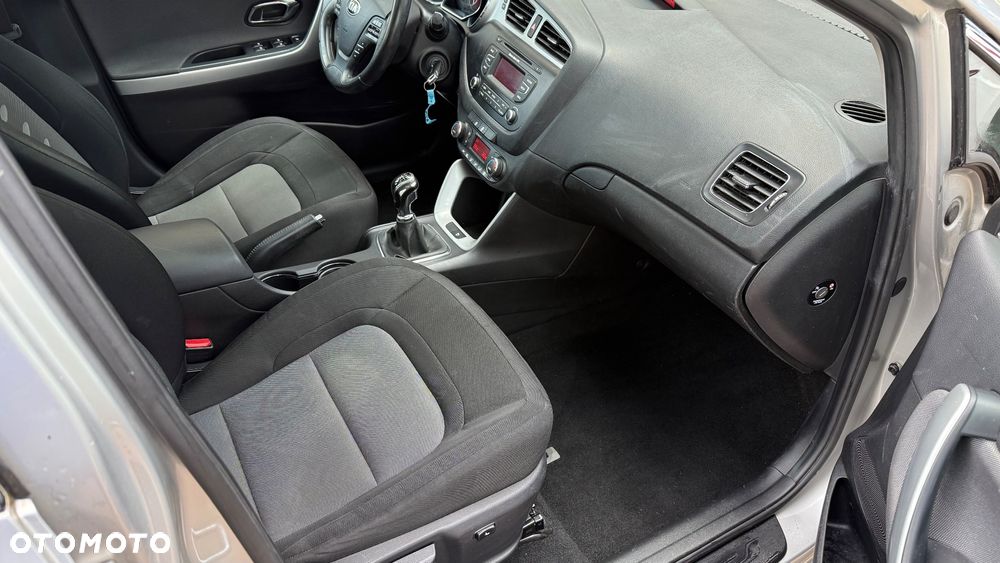 Kia Ceed 1.6 GDI XL - 7
