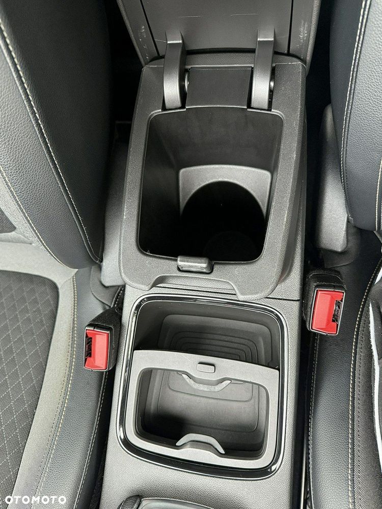 Opel Grandland X 1.2 Start/Stop Automatik Business INNOVATION - 19