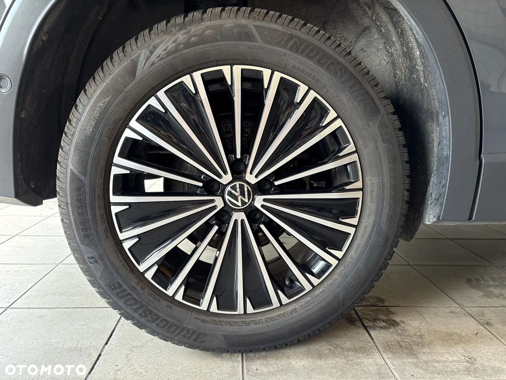 Volkswagen Tiguan 2.0 TDI Elegance DSG - 18