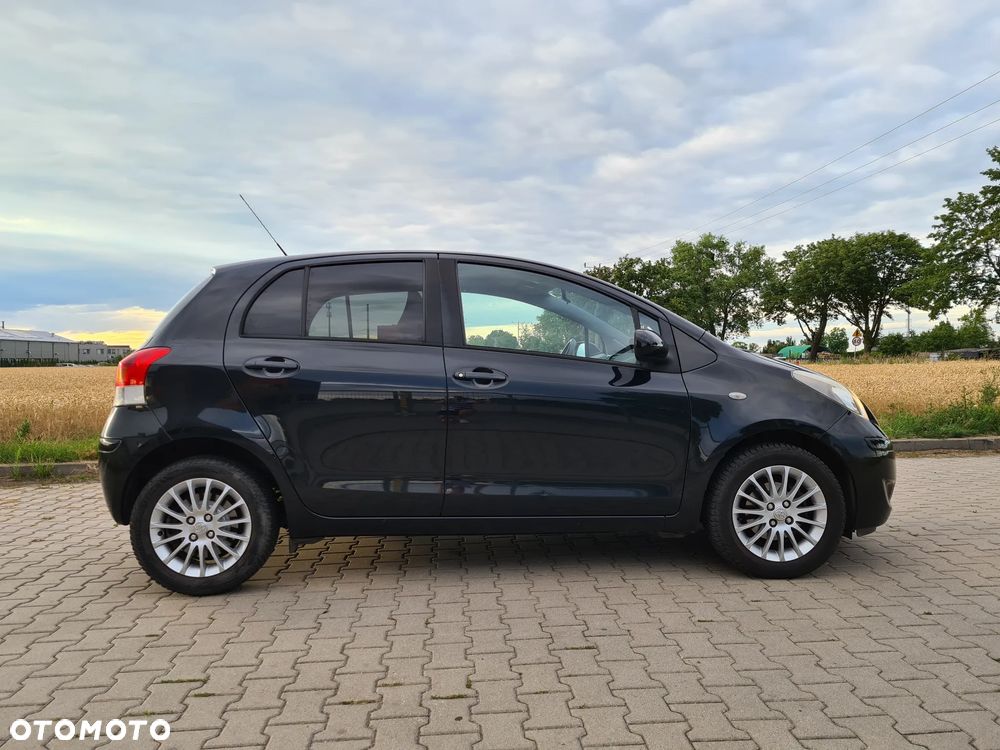 Toyota Yaris 1.33 Prestige - 2