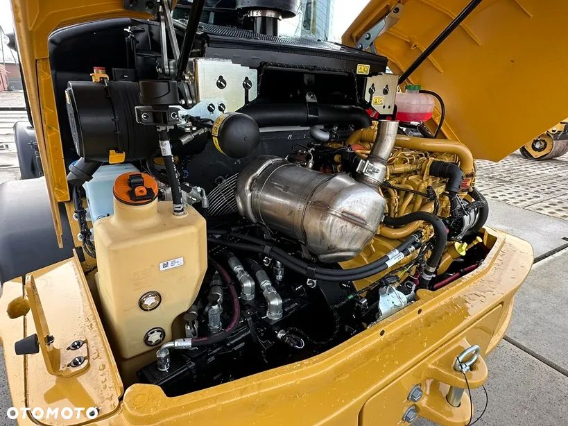 Caterpillar 906 - 12