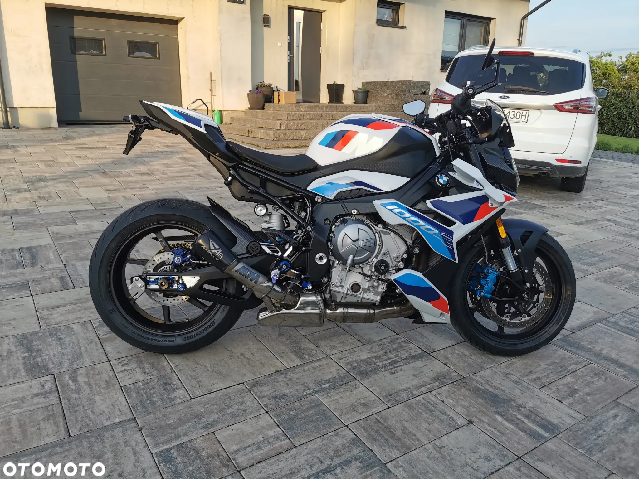 BMW S - 2