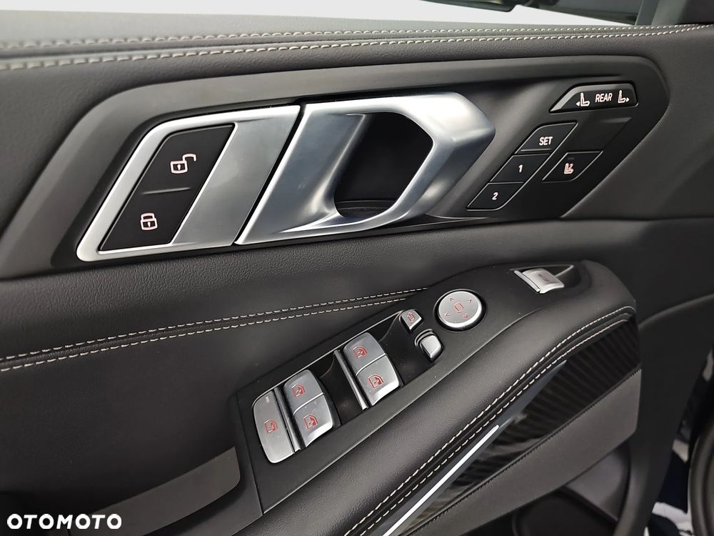 BMW X7 - 13