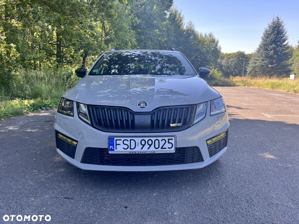 Skoda Octavia 2.0 TDI RS DSG - 9