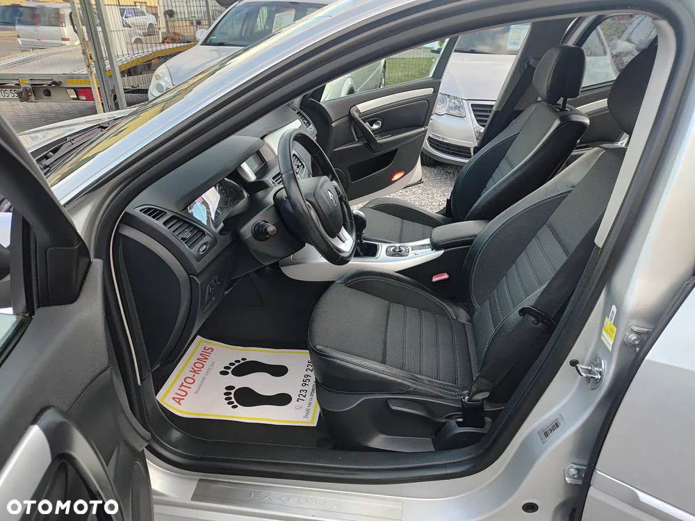 Renault Laguna ENERGY dCi 175 FAP Start & Stop Bose Edition - 17