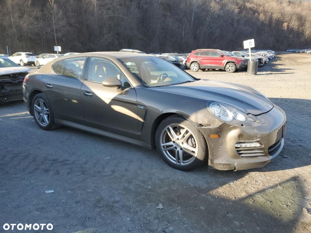Porsche Panamera 4 - 18
