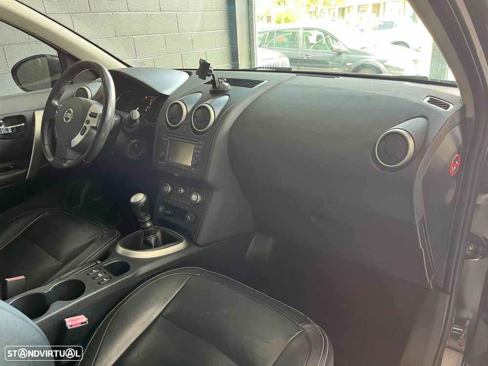 Nissan Qashqai 1.6 dCi Tekna Premium 18 360 - 21
