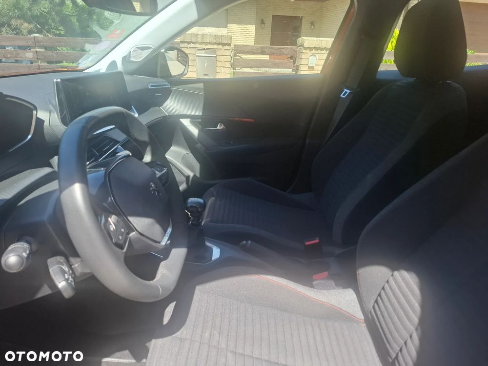 Peugeot 2008 - 6