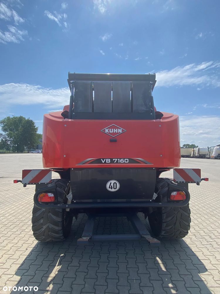 Kuhn Rundballenpresse VB 7160 - 4