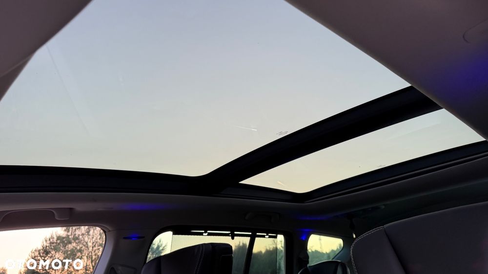 Renault Espace 1.6 dCi Energy Initiale Paris EDC 7os - 11
