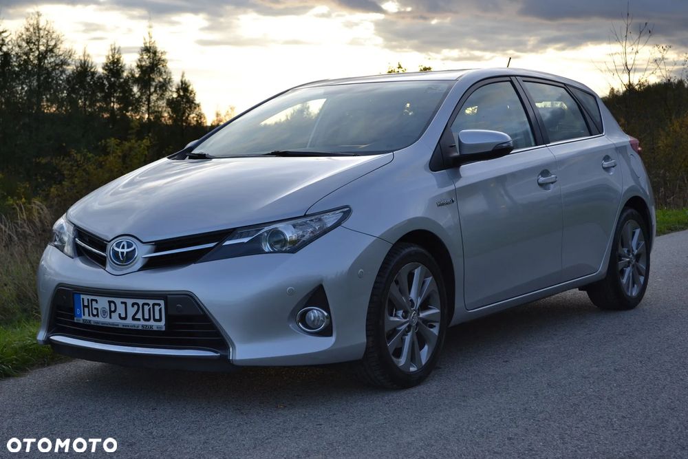 Toyota Auris 1.8 HSD Luna - 22