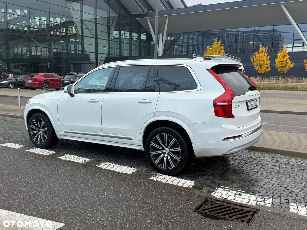 Volvo XC 90 - 9