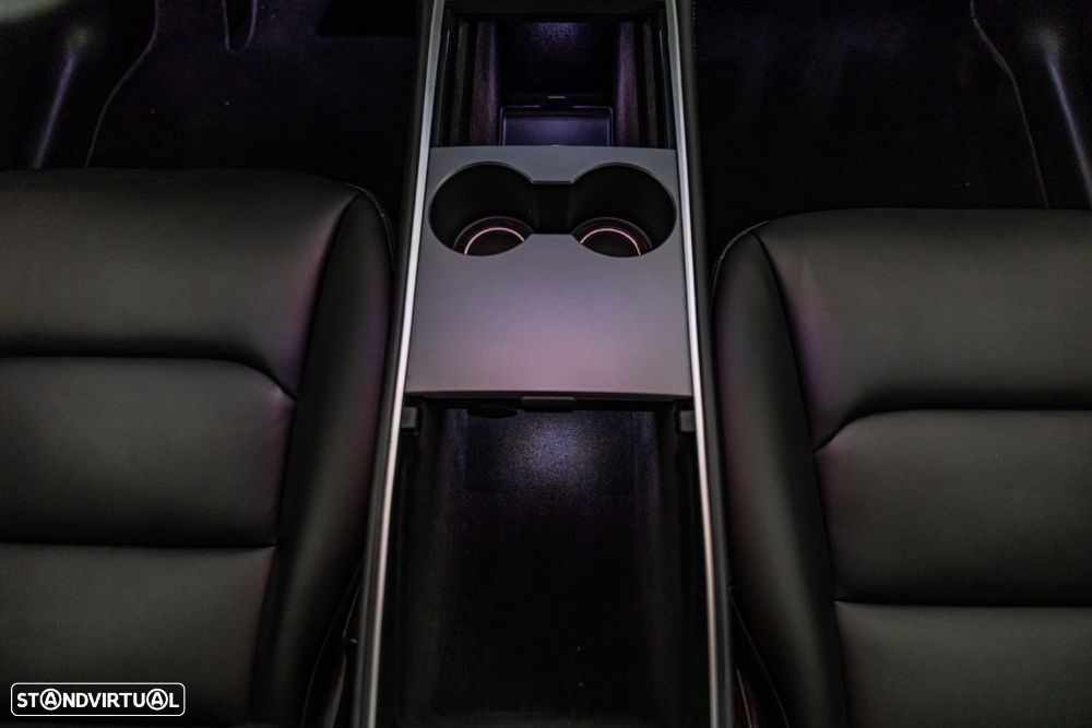 Tesla Model Y Performance Tração Integral - 29