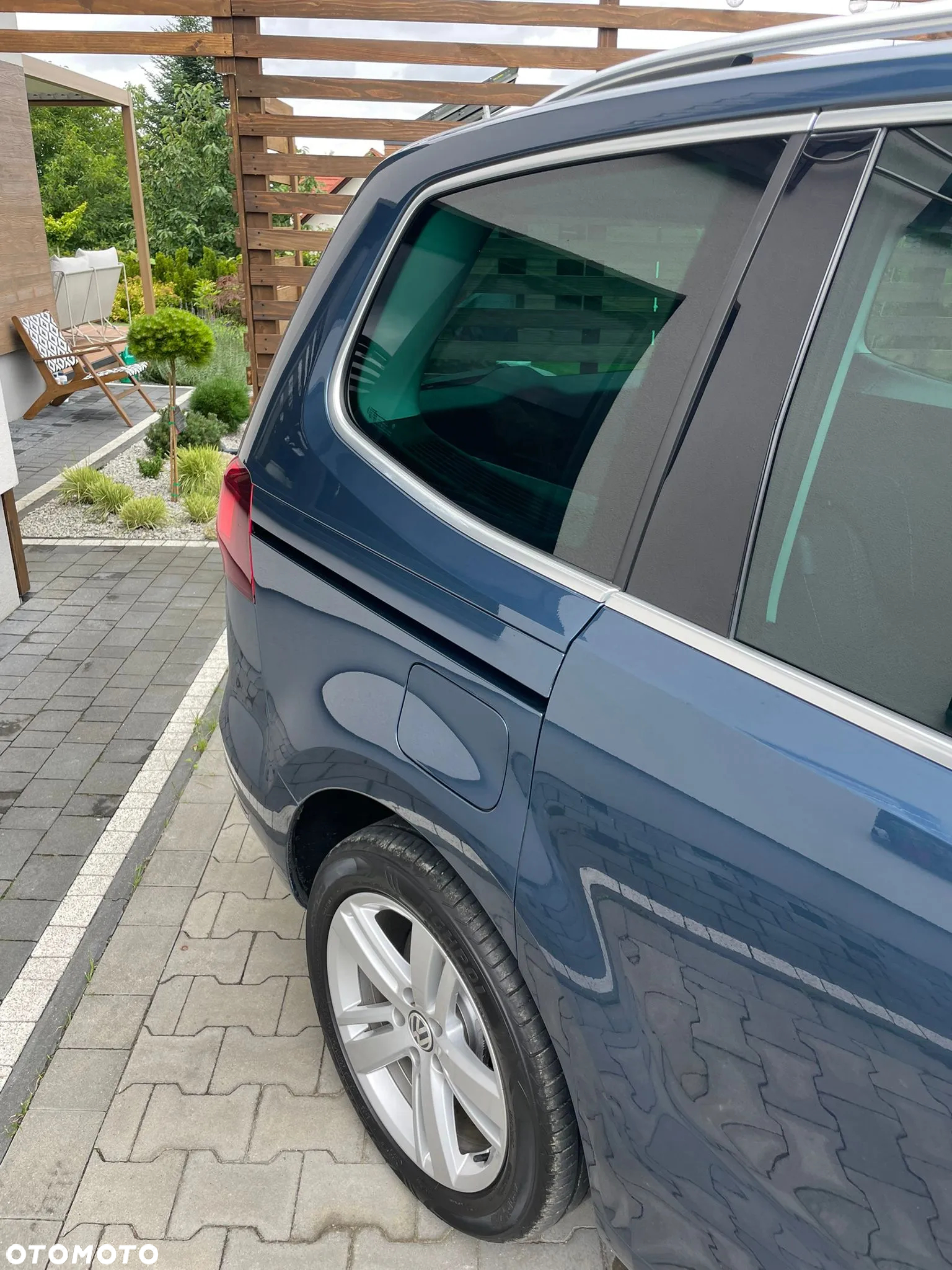Volkswagen Sharan 2.0 TDI (BlueMotion Technology) Highline - 23