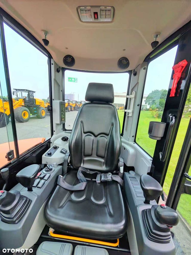 Lonking CDM6060U - 9