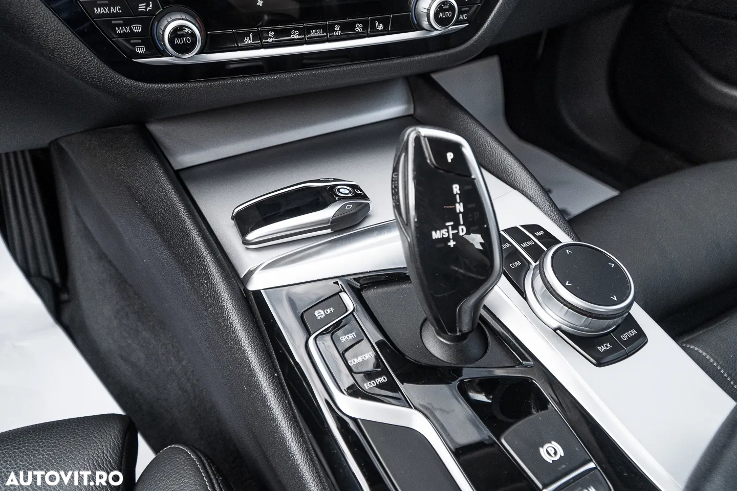 BMW Seria 5 520i Aut. Sport Line - 21