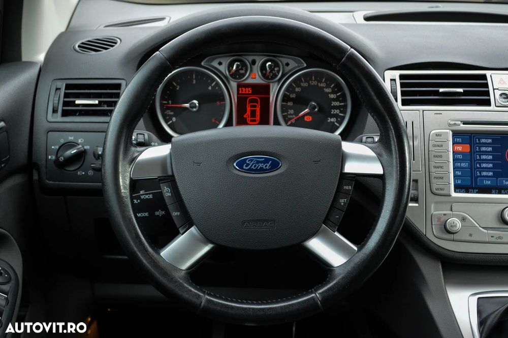 Ford Kuga 2.0 TDCi 4x4 Titanium - 19