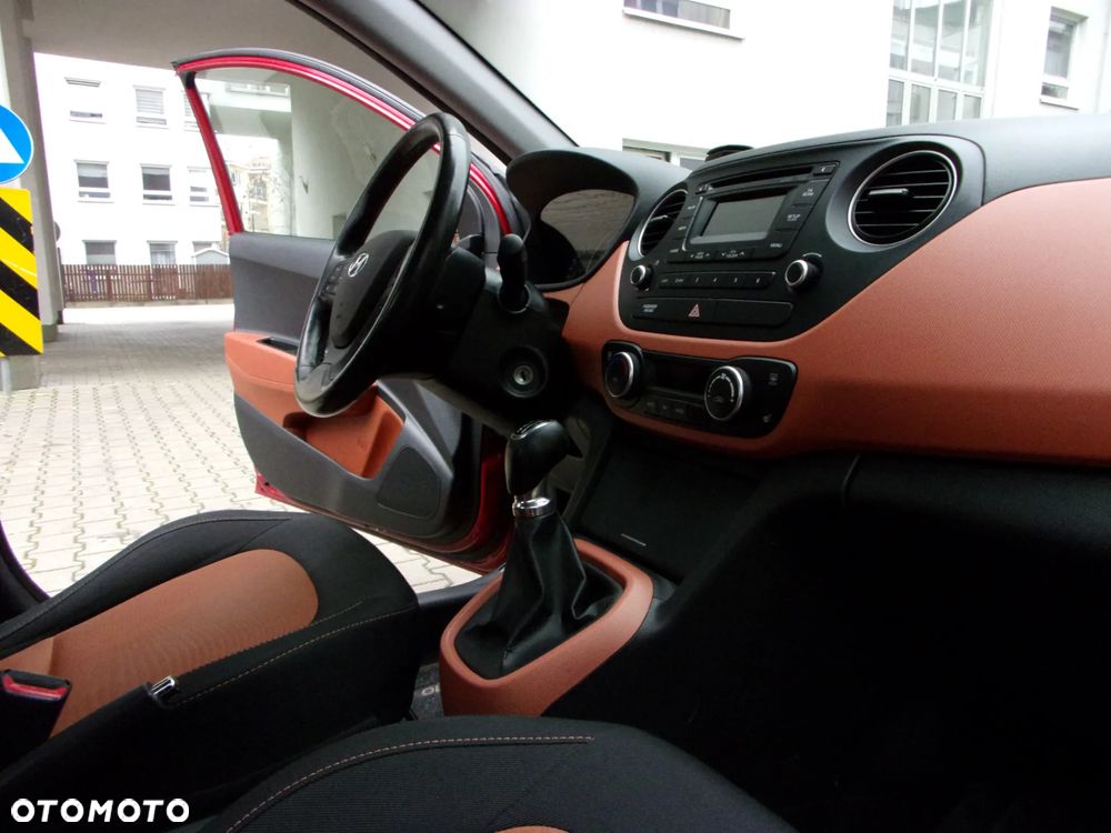 Hyundai i10 1.2 Premium - 16