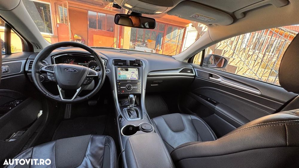 Ford Mondeo 2.0 TDCI Powershift Titanium - 13