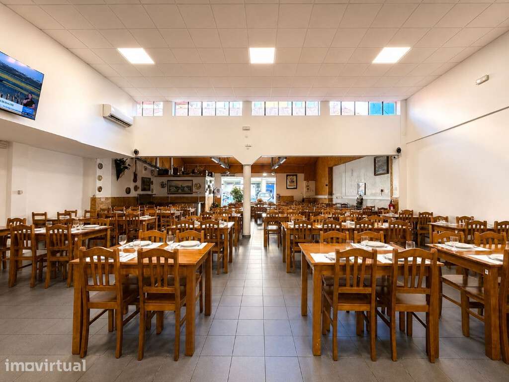 Trespasse de restaurante em zona da Baixa de Coimbra - Grande imagem: 2/11