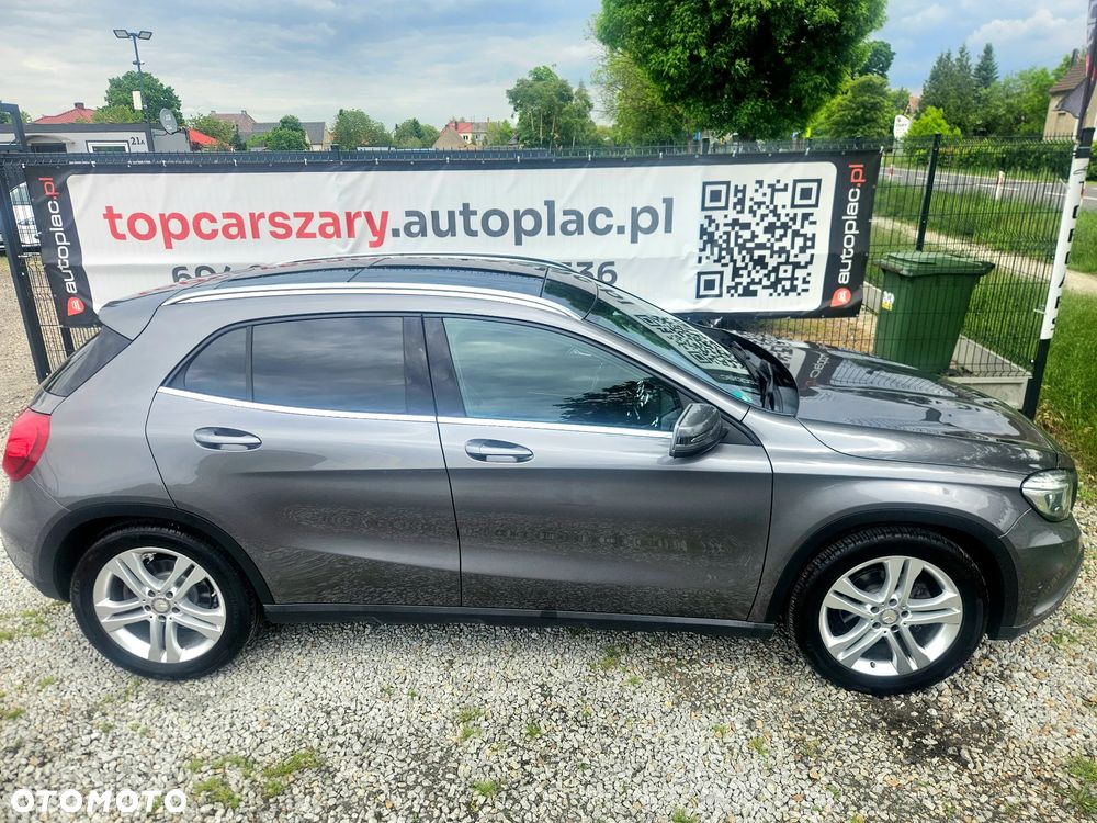 Mercedes-Benz GLA - 17