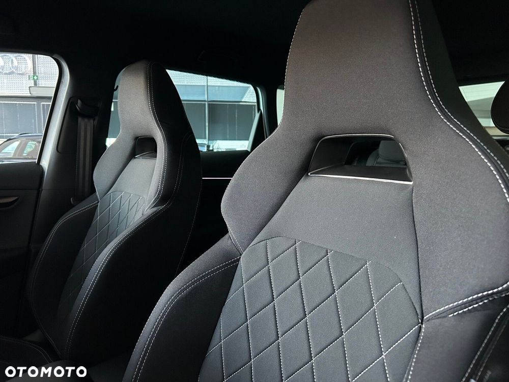 Skoda Karoq 1.5 TSI ACT Sportline DSG - 25