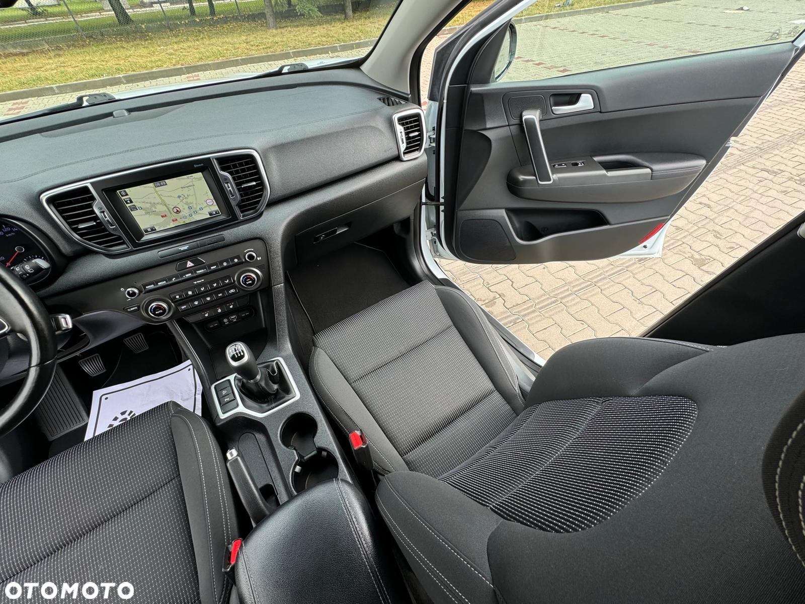 Kia Sportage 1.6 GDI Black Edition 2WD - 14