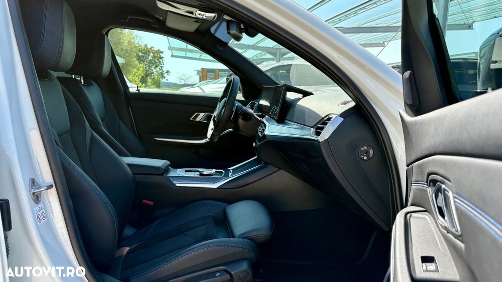 BMW Seria 3 318i Aut. M Sport - 38