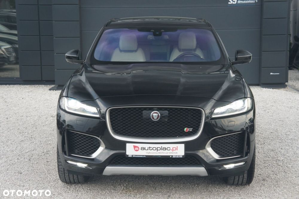Jaguar F-Pace - 4