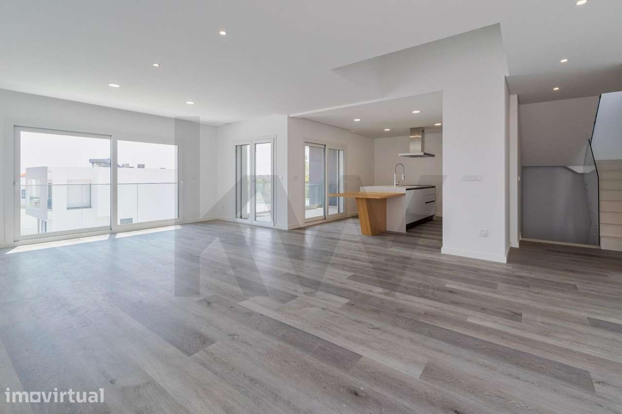 Moradia Geminada T4 Nova | Piscina | Lote de 400 m2 | - Grande imagem: 3/17