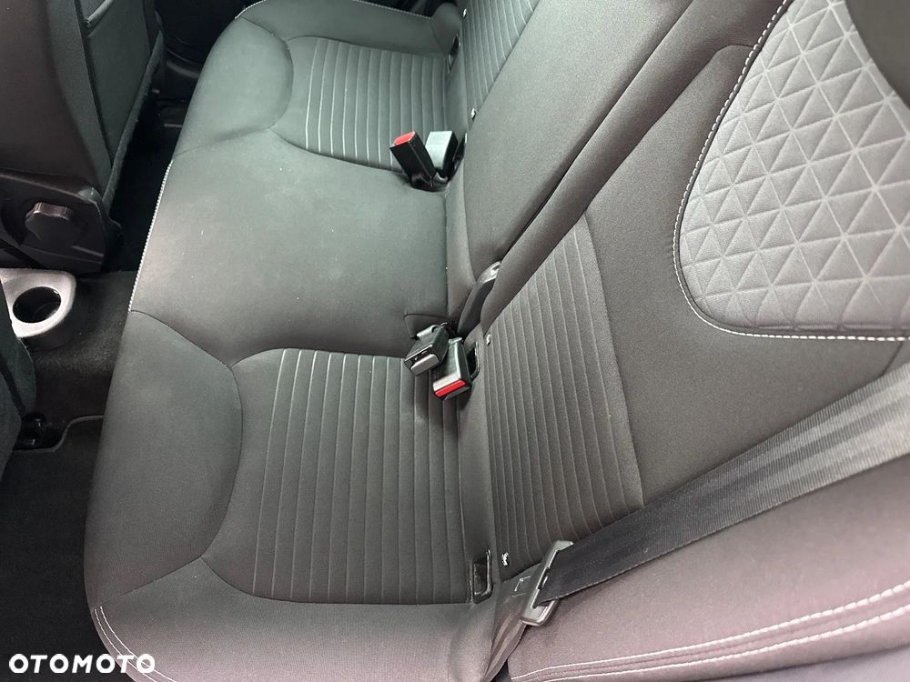 Renault Clio - 17