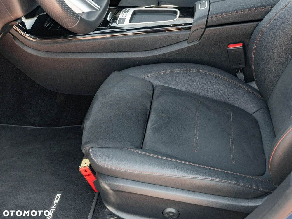 Mercedes-Benz CLA 200 mHEV 7G-DCT - 13