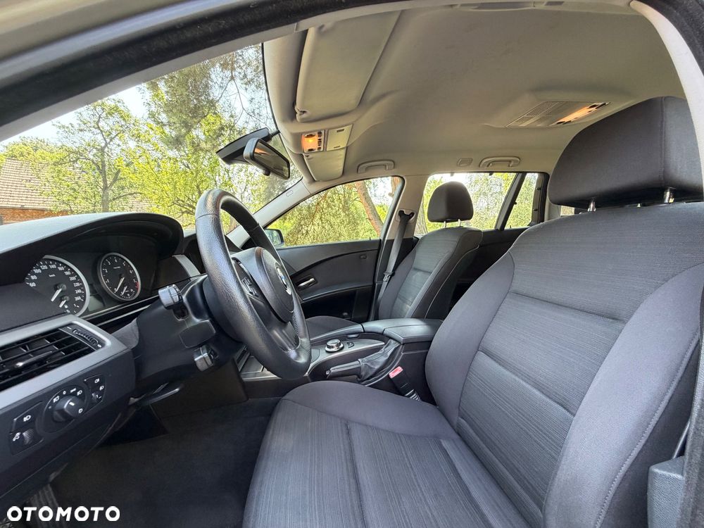 BMW Seria 5 525i - 16