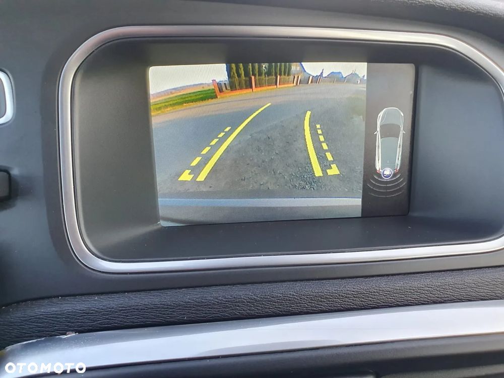 Volvo V40 D4 Drive-E Momentum - 31